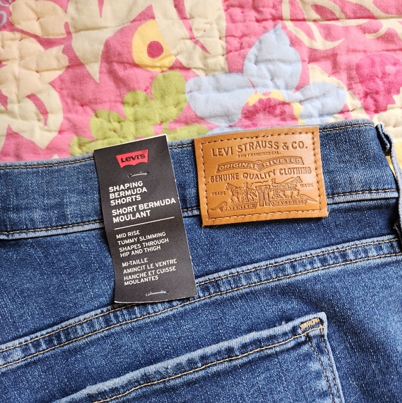 Levis Shaping Bermuda Denim Jean Shorts High Waisted Rise Stretchy Plus Size - Picture 5 of 13